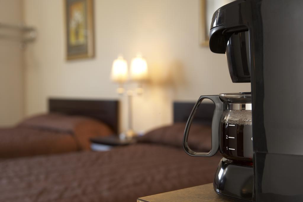 Econo Lodge Inn & Suites Innisfail المظهر الخارجي الصورة