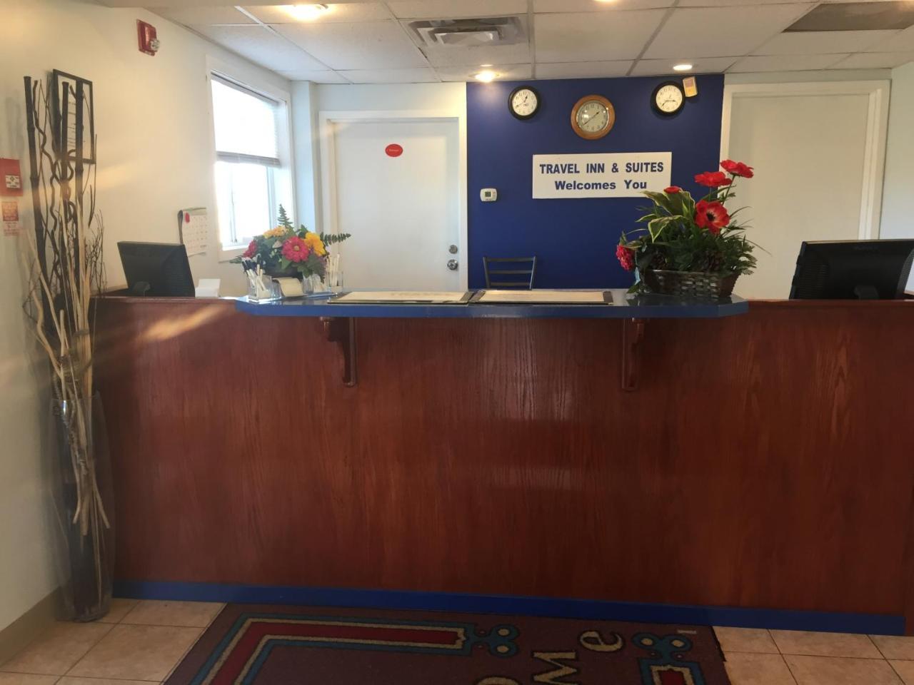 Econo Lodge Inn & Suites Innisfail المظهر الخارجي الصورة