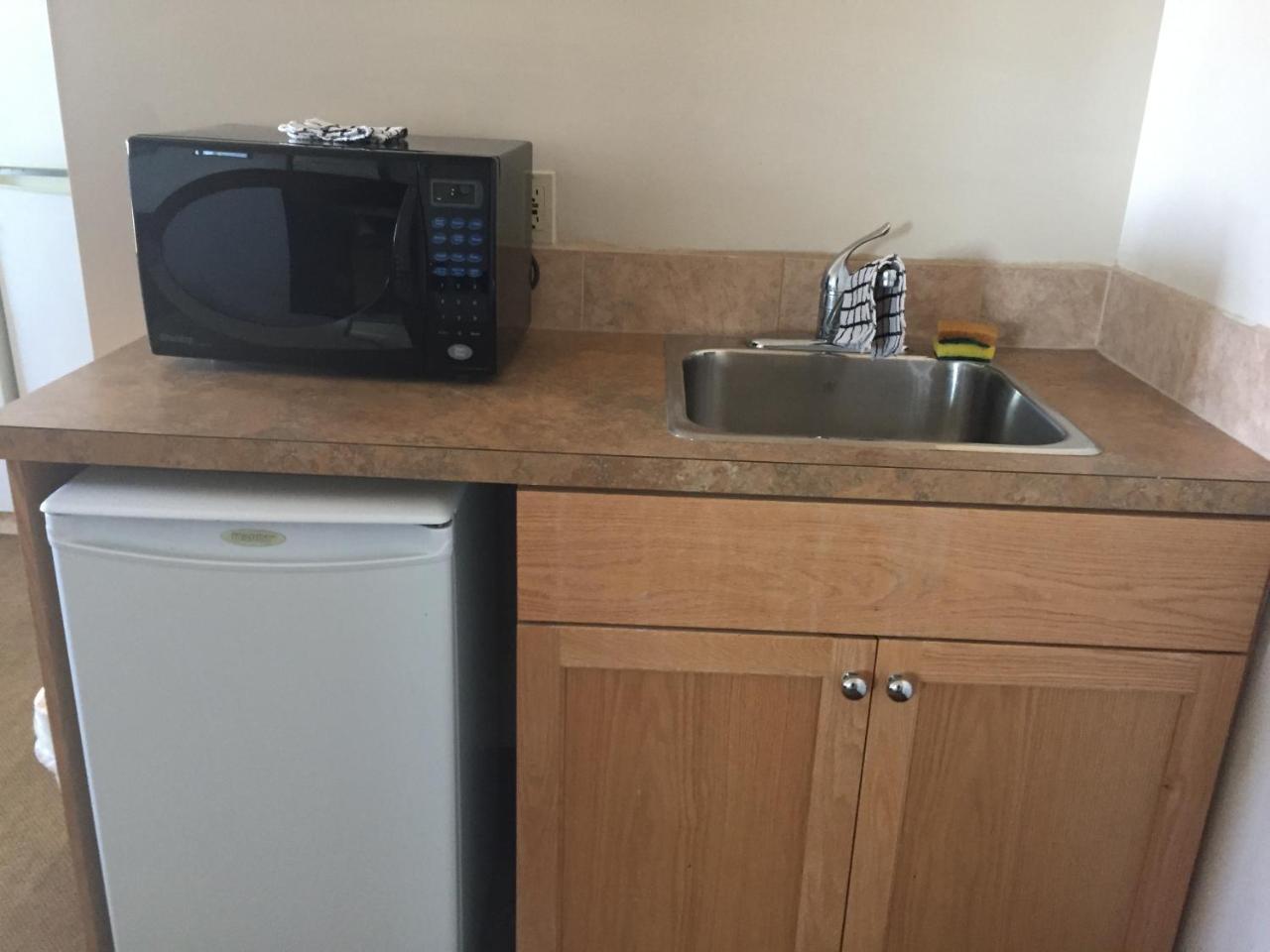 Econo Lodge Inn & Suites Innisfail المظهر الخارجي الصورة