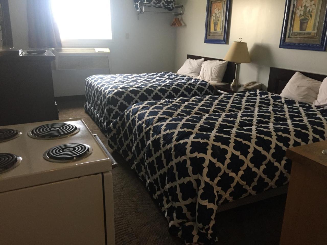 Econo Lodge Inn & Suites Innisfail المظهر الخارجي الصورة
