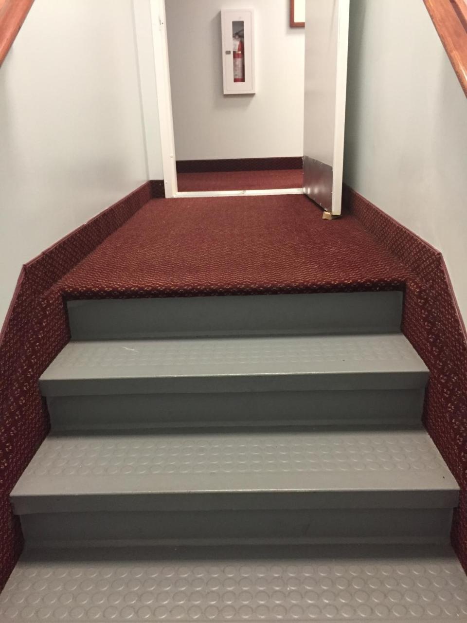 Econo Lodge Inn & Suites Innisfail المظهر الخارجي الصورة