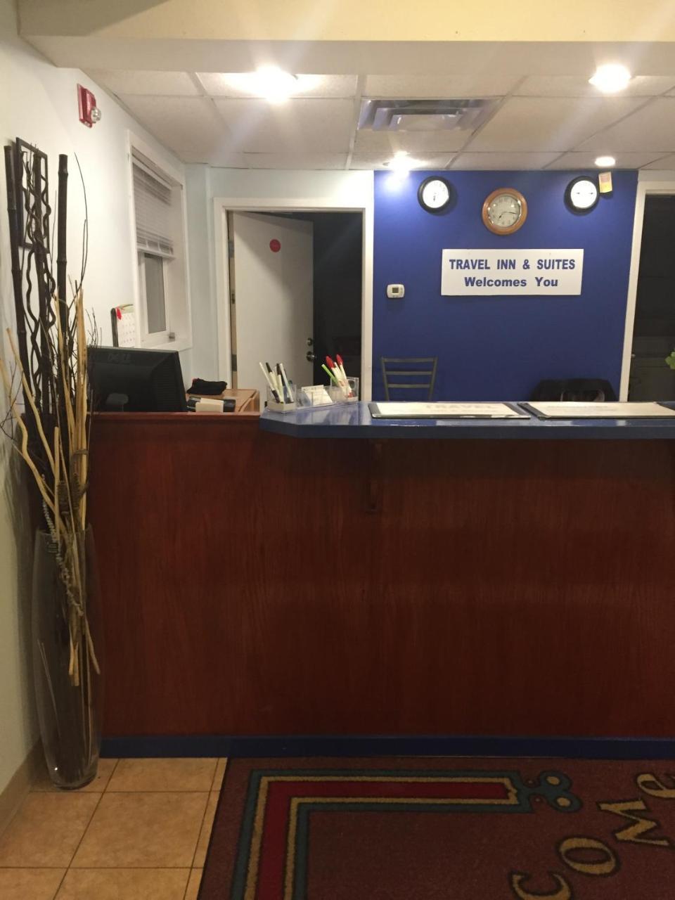 Econo Lodge Inn & Suites Innisfail المظهر الخارجي الصورة